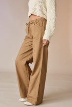Load image into Gallery viewer, Delilah Wide-Leg Pants
