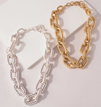 Load image into Gallery viewer, Bold Twisted Chain Necklace
