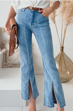 Load image into Gallery viewer, Seamed Split Flare Jeans
